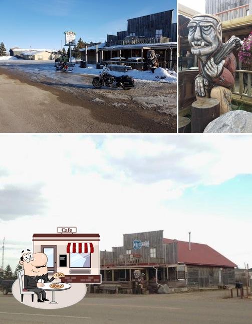J-Bar-T Roadhouse exterior and roadside scenes